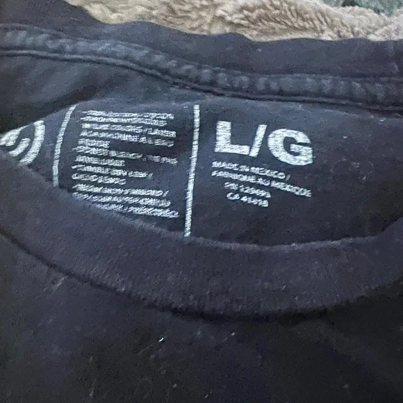 Mens shirt NEFF size large - Picture 2 of 2